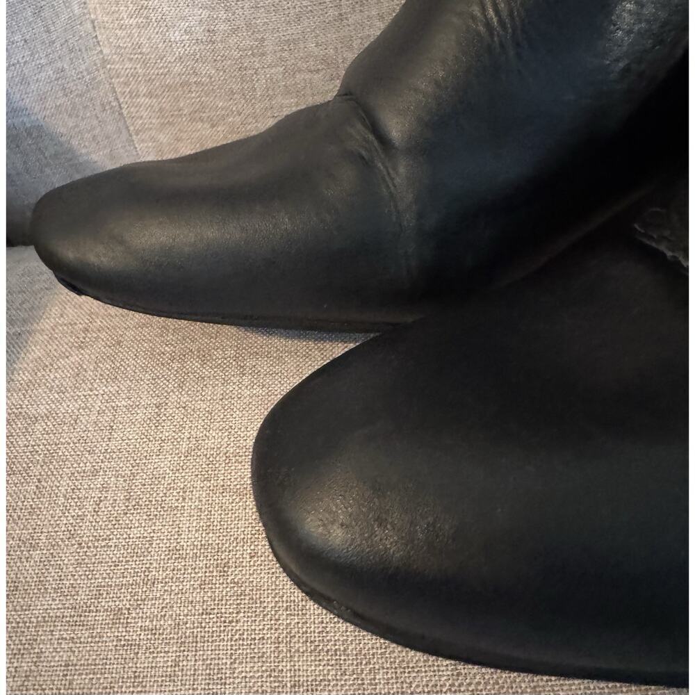 Tory Burch Donavan Riding Boots Black Leather Gold Logo Harness Knee High 7.5 - Picture 7 of 16